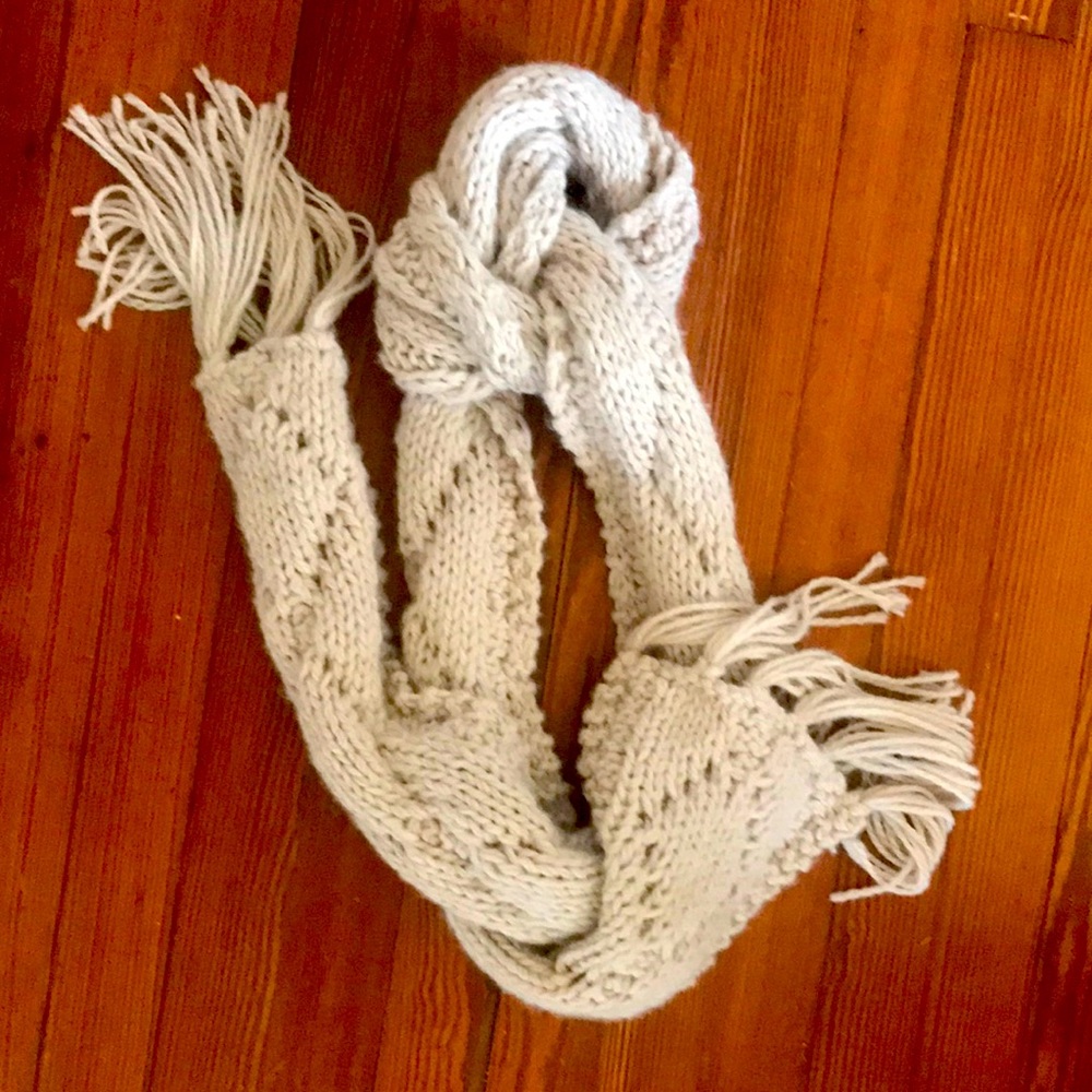Wood knit scarf
